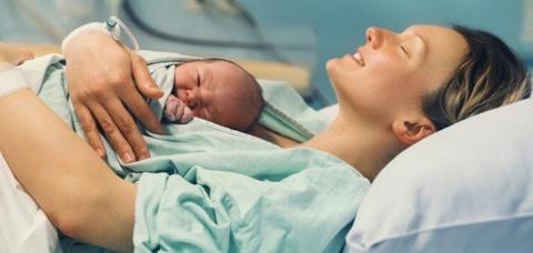 تفسير حلم الولادة للحامل وتفسير حلم الولادة